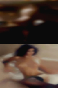 Rich woman fuck for discreet sex women club.